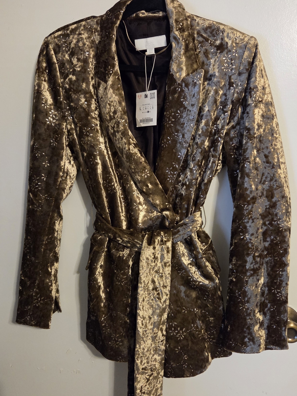 Velvet Metallic Thread Belted Suit - Picture 2 of 4